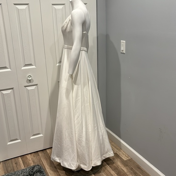 NWOT Ieena for Mac Duggal white gown - Picture 10 of 14